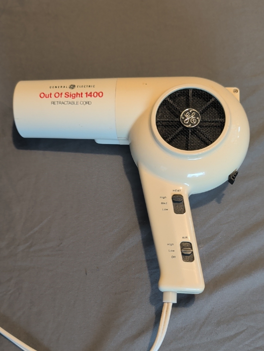 Vintage GE Out Of Sight 1400 Retractable Cord Hair Dryer - White Works Great